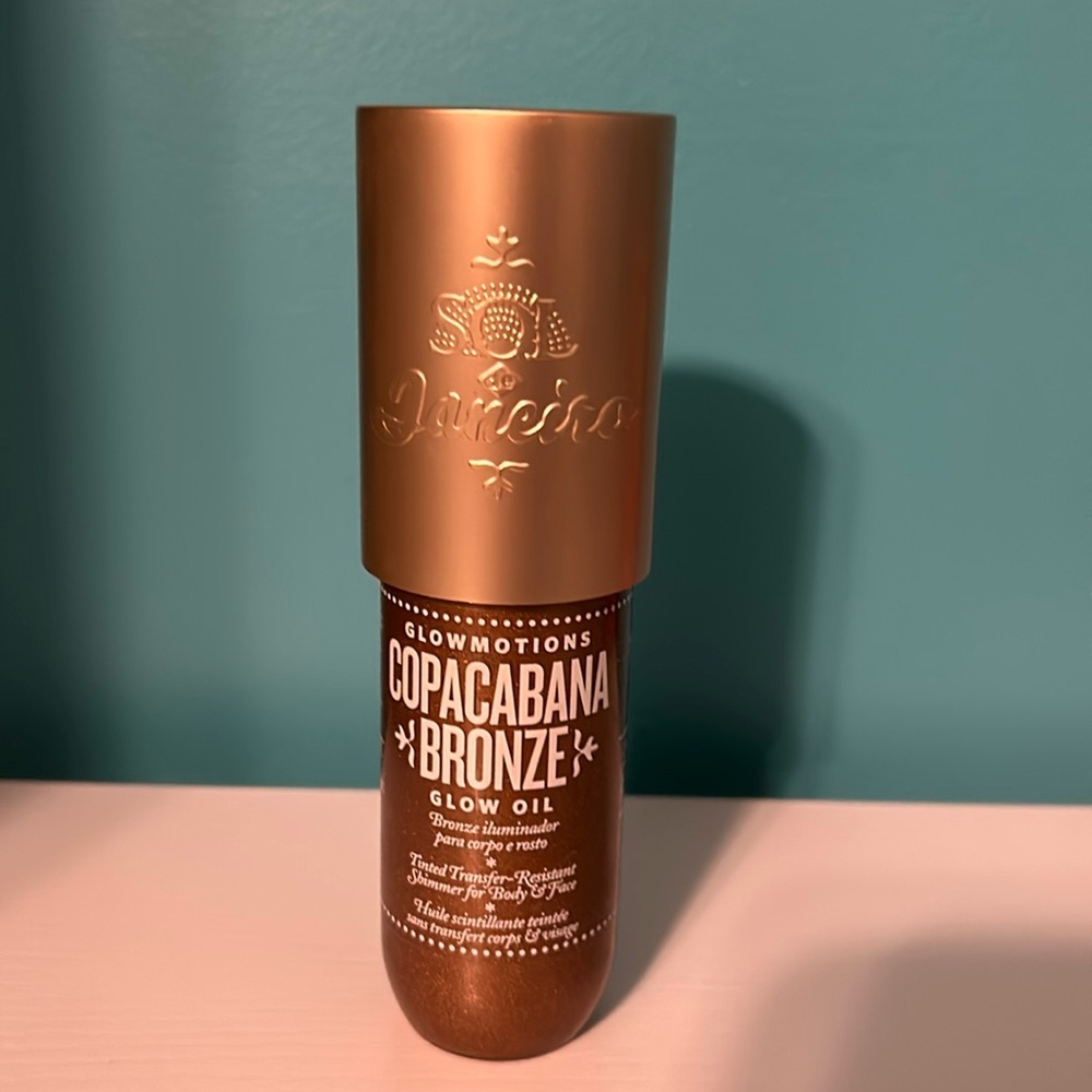 Sol De Janeiro Glowmotions glow body oil